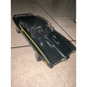 ERTL 1:18 Diecast Pontiac GTO 1969 green Judge